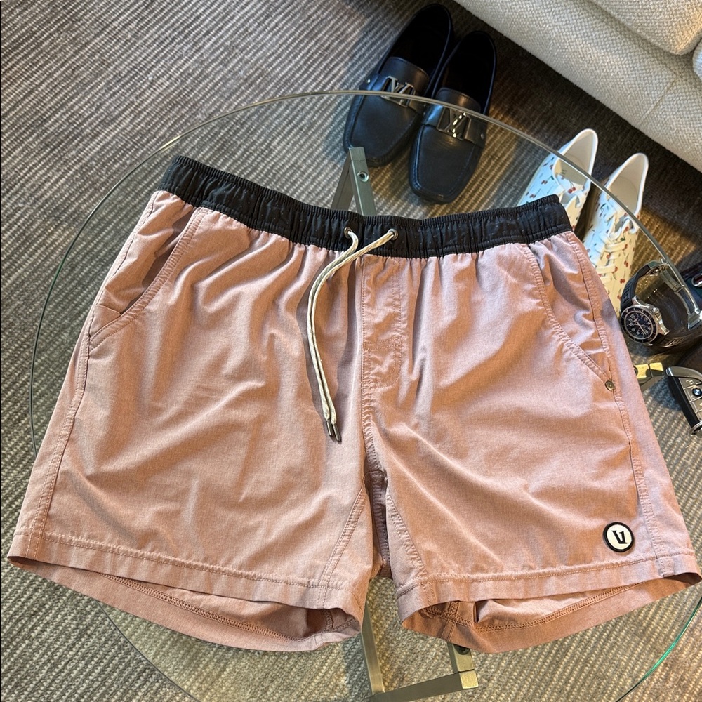 Vuori Kore 5” lined athletic shorts-Size L